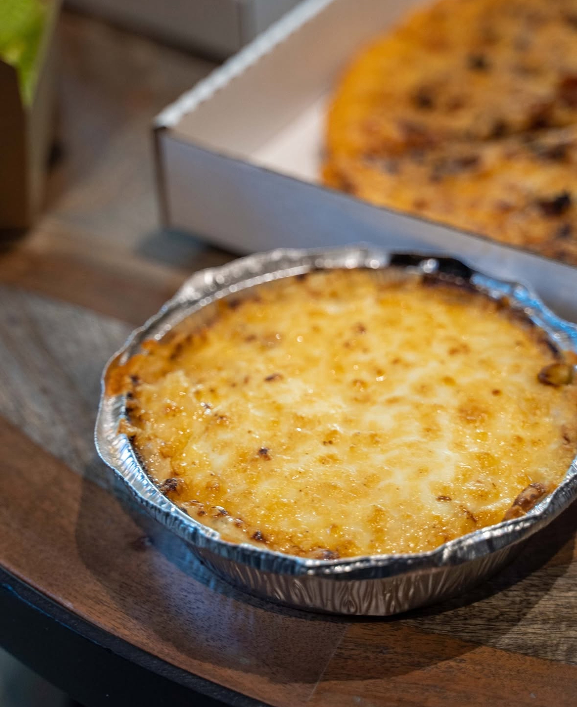 Family-owned Greek pizzeria in Calgary Douglasdale